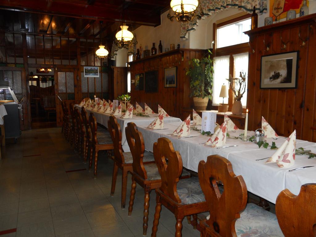 Kreuzen  Kirchenwirt Inn מראה חיצוני תמונה